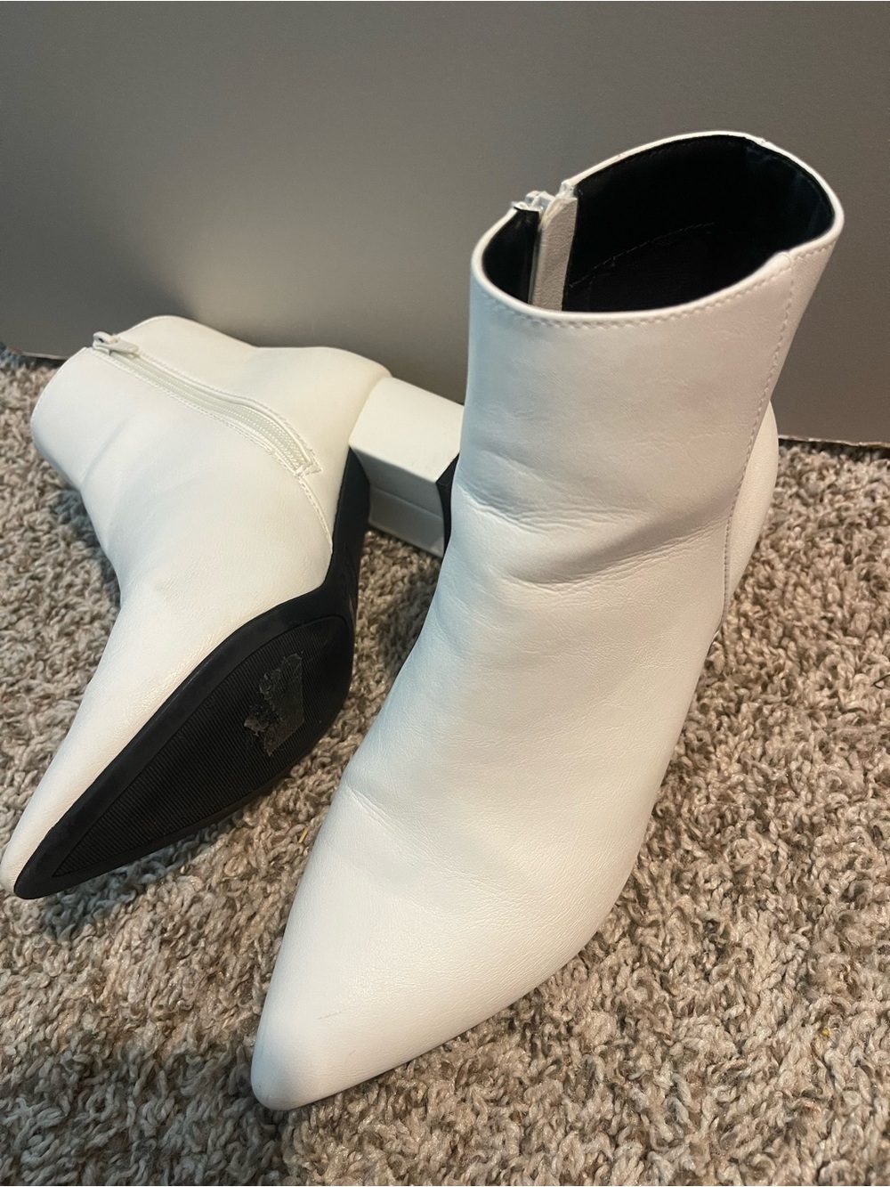 BAMBOO White Pointed Toe Ankle Booties